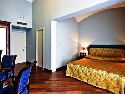Hotel Decumani De Charme 4*