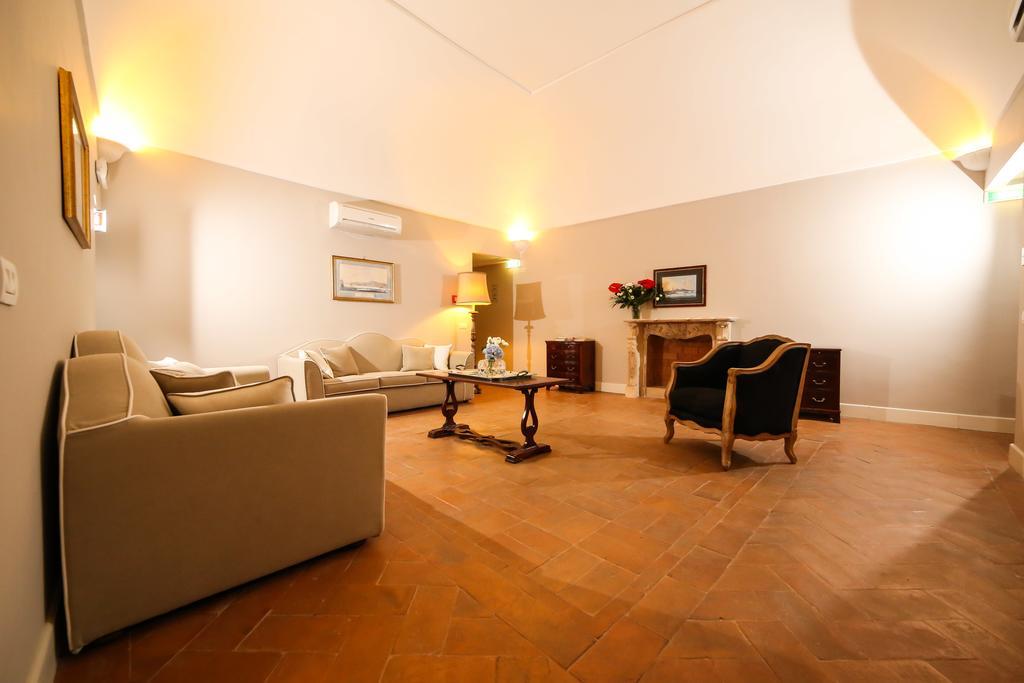 Hotel Decumani De Charme Neapel