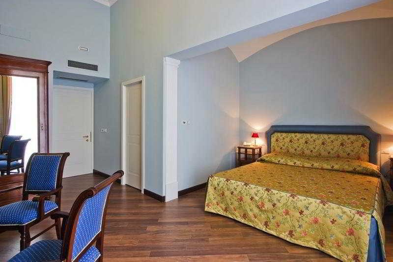 Decumani De Charme Hotel Napels
