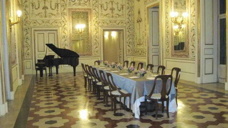 Decumani De Charme 4* Napels